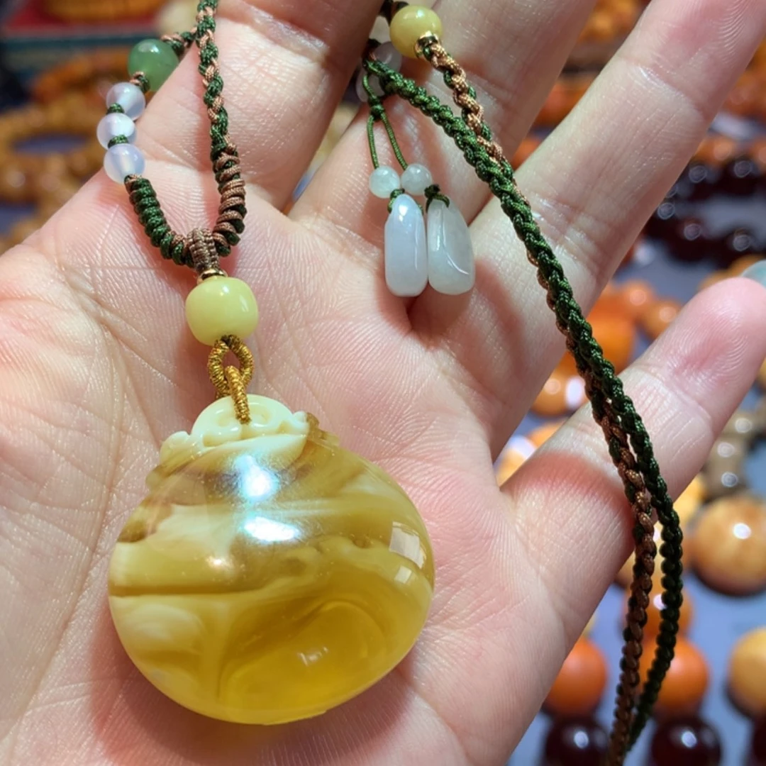 【闪购商品】未镶嵌吊坠(赠链)蜜蜡
