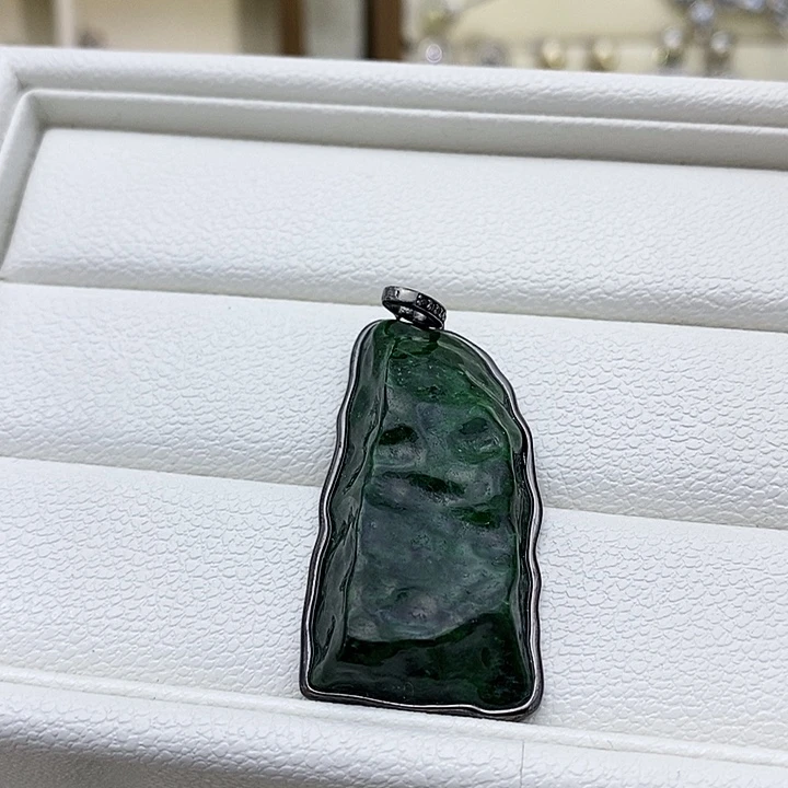 翡翠未镶嵌颈饰新品