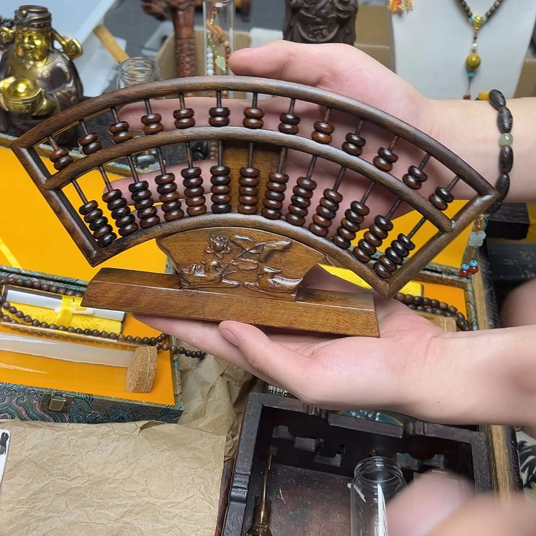 大叶紫檀（黑酸枝木类）