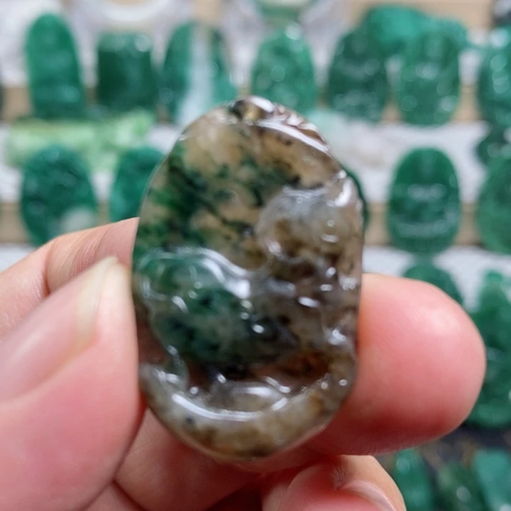 未镶嵌独山玉颈饰