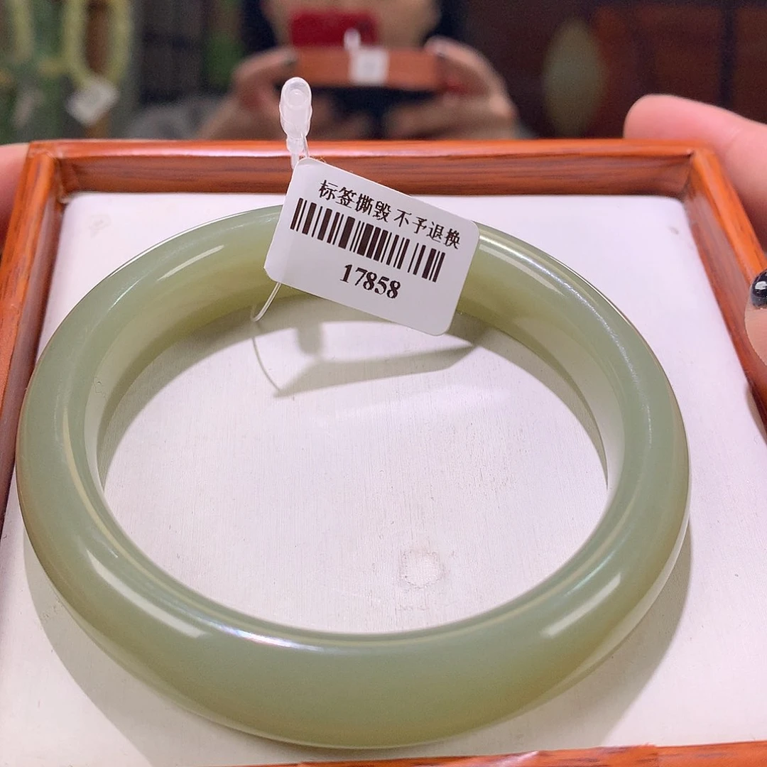 和田玉手镯未镶嵌57-58