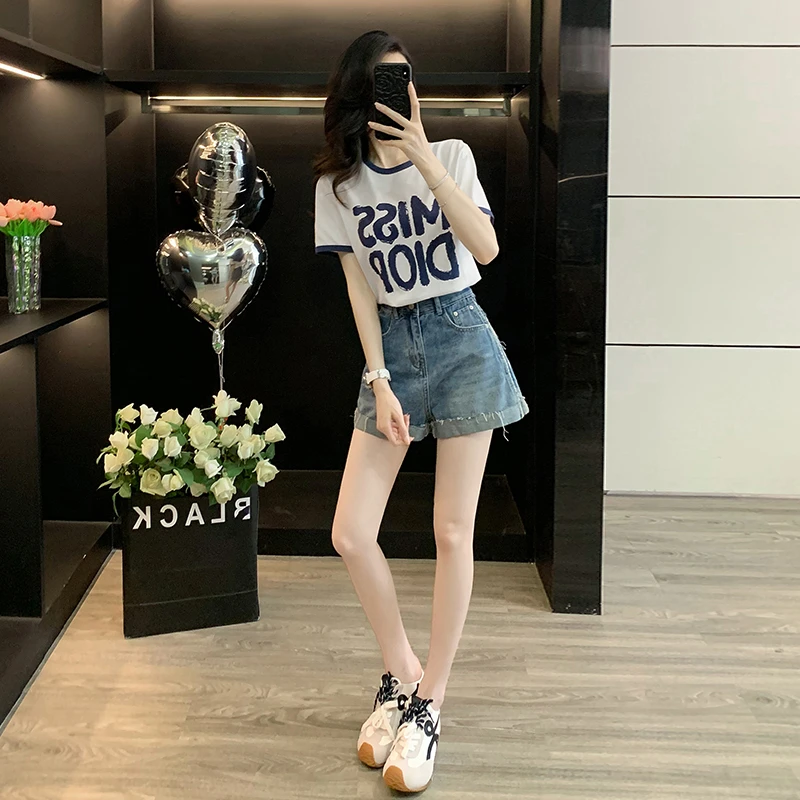 白色撞色t恤女短袖正肩夏季宽松上衣牛仔短裤女薄款a字阔腿热裤子