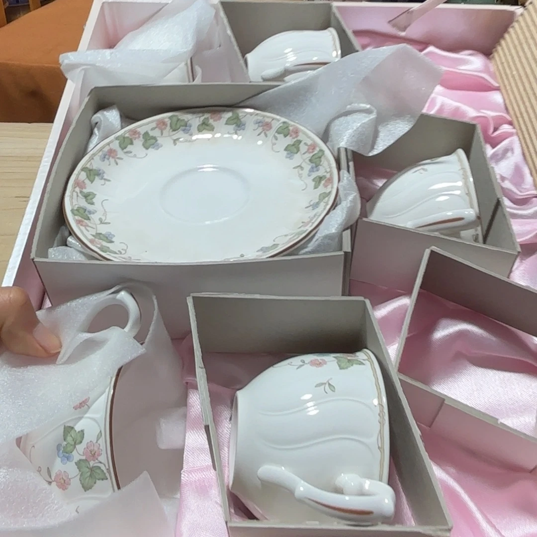 瓷片理性下单，禁止拍拍退退，支持公屏点餐看细节！