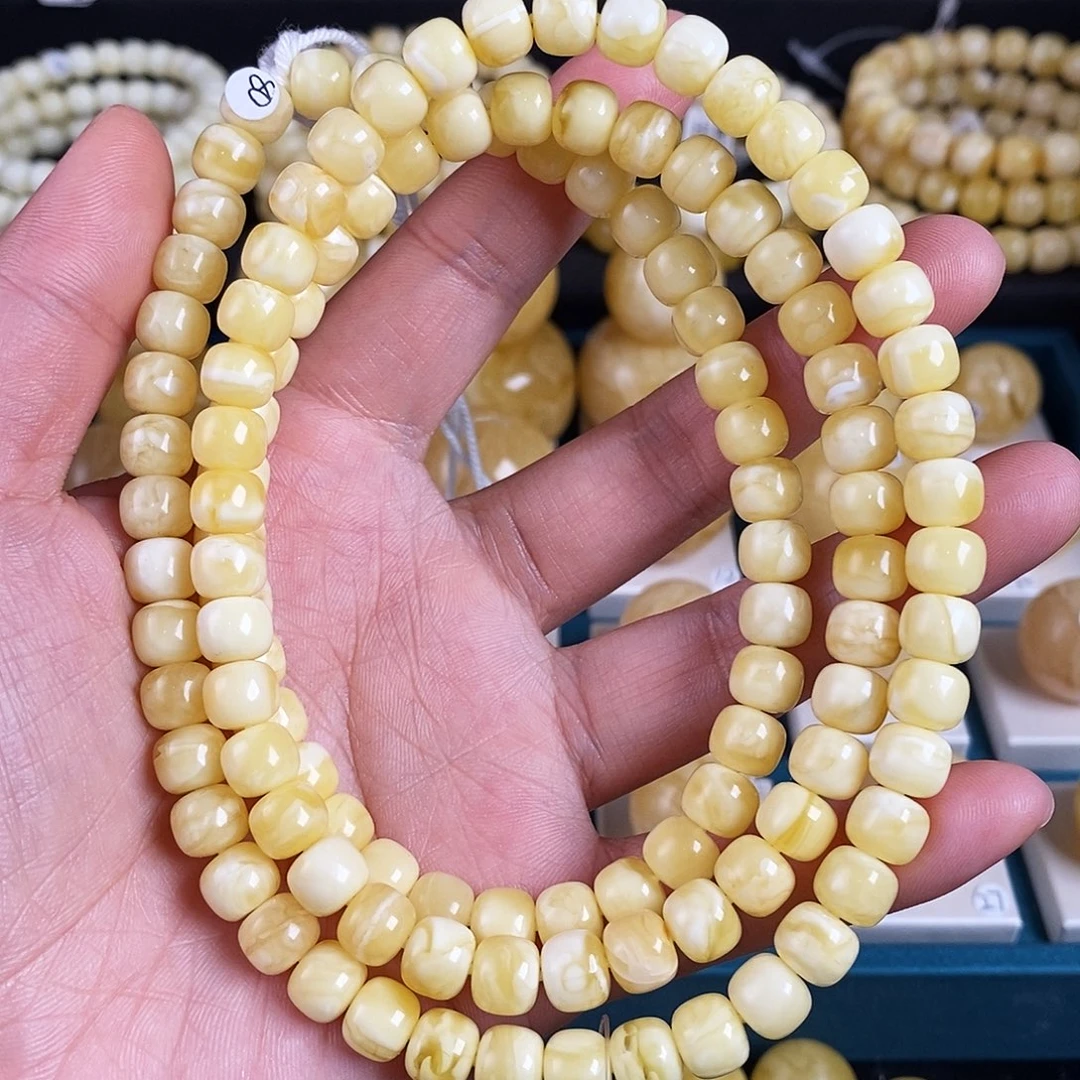 蜜蜡珠宝奇石未镶嵌