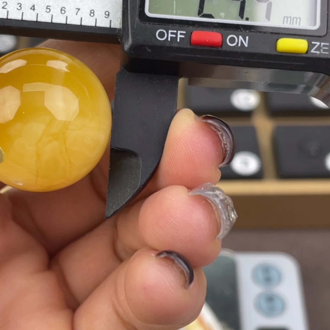 琥珀未镶嵌裸石蜜蜡28