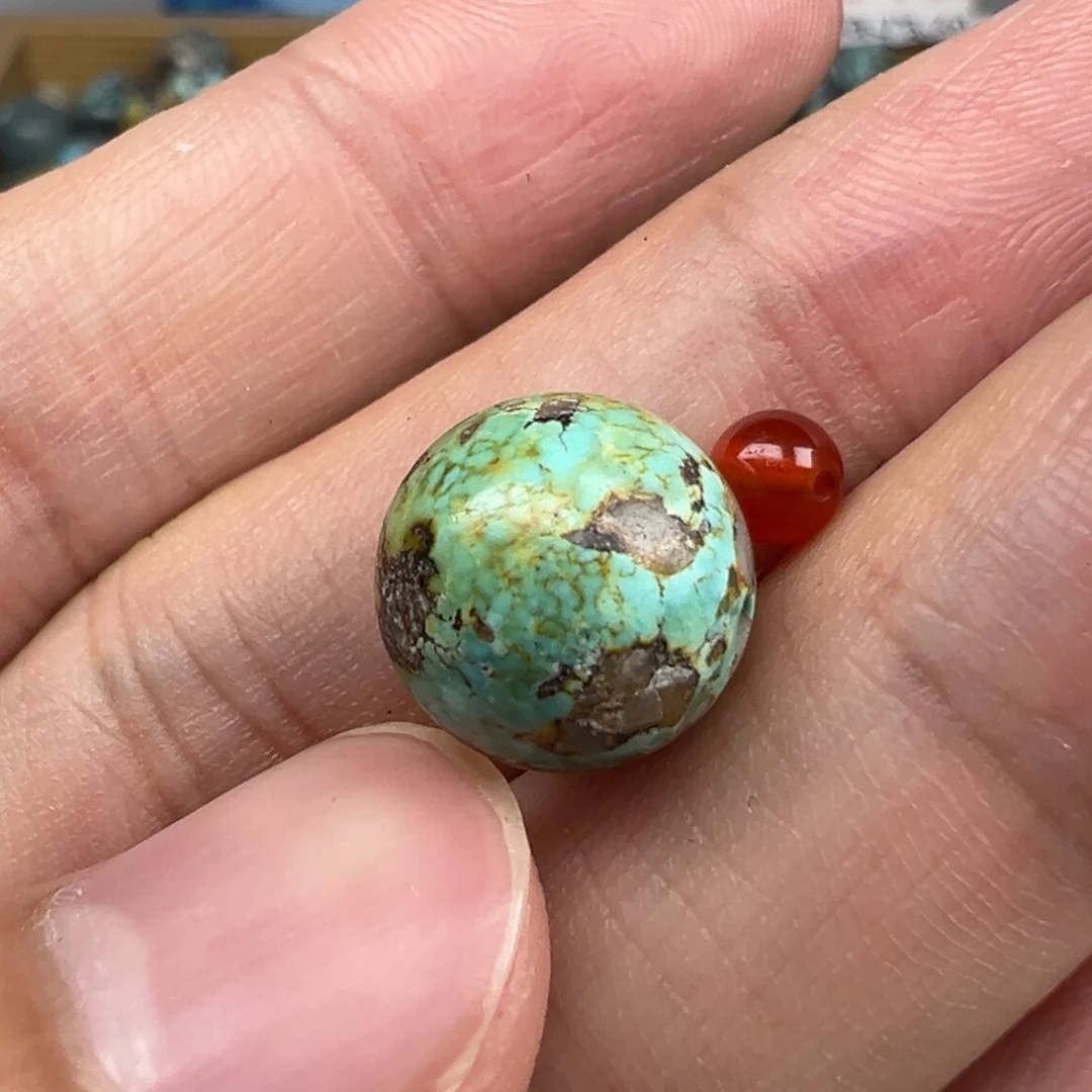 ****言南红玛瑙配饰未镶嵌卡11.8微瑕'