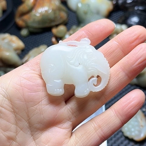 白玉菩提吊坠摆件