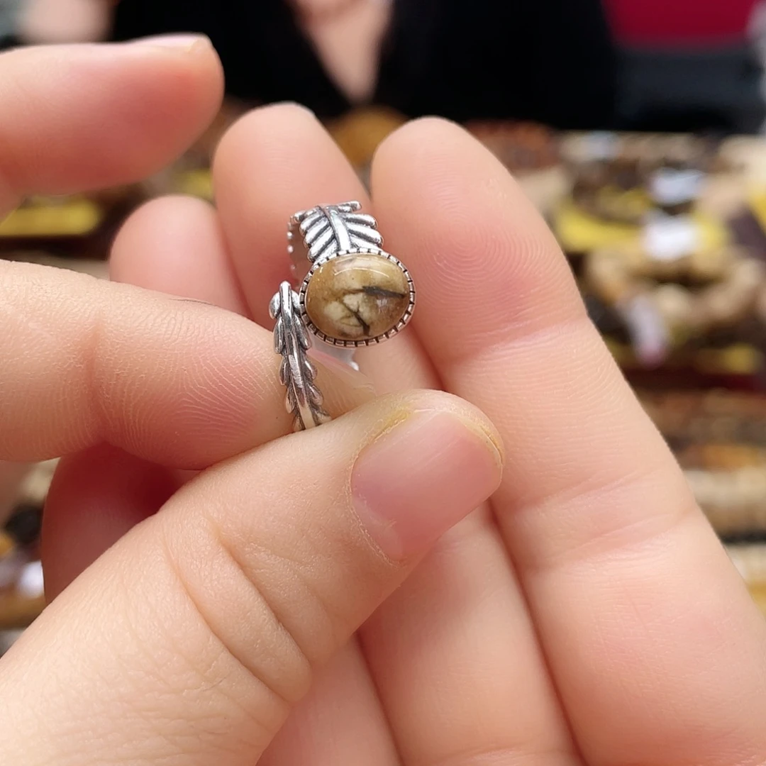 琥珀裸石未镶嵌大