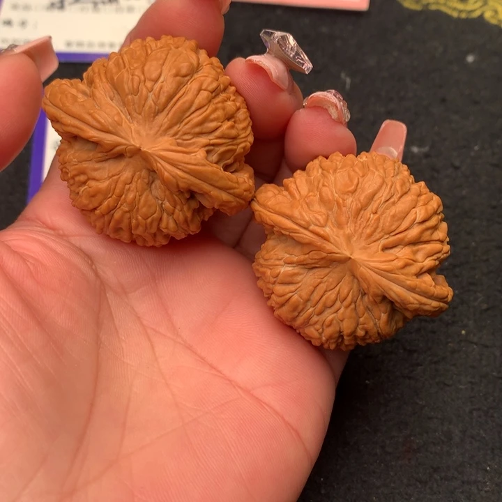 文玩核桃吊坠11号44白狮子全