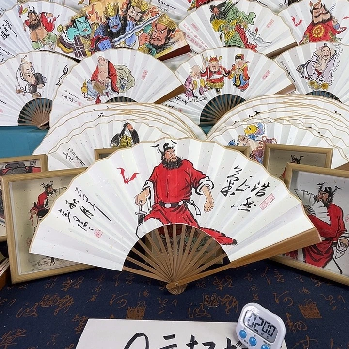 @***傲国画手绘折扇一把