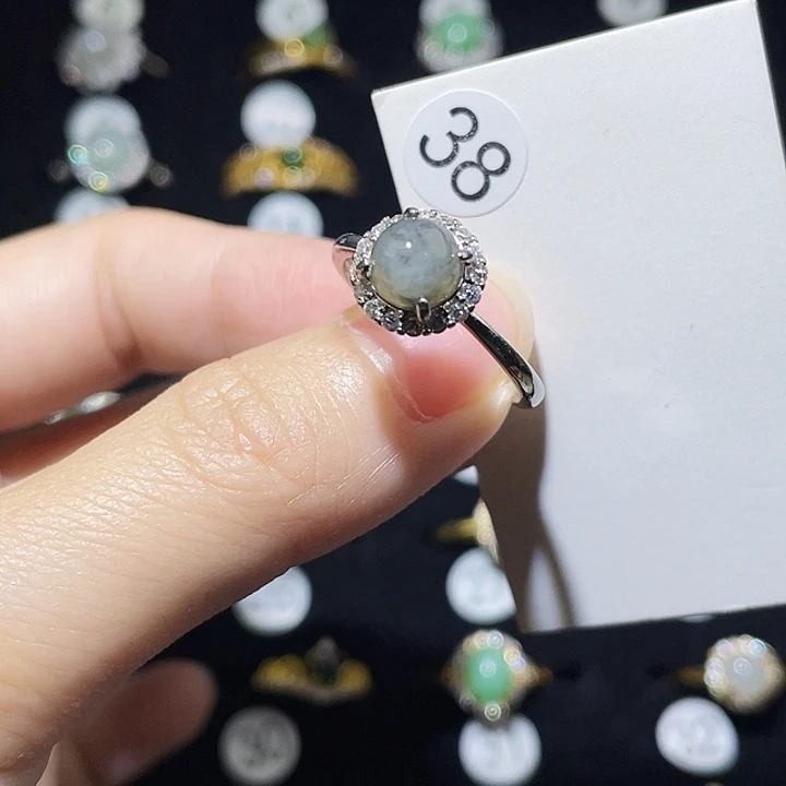 翡翠未镶嵌戒指戒指