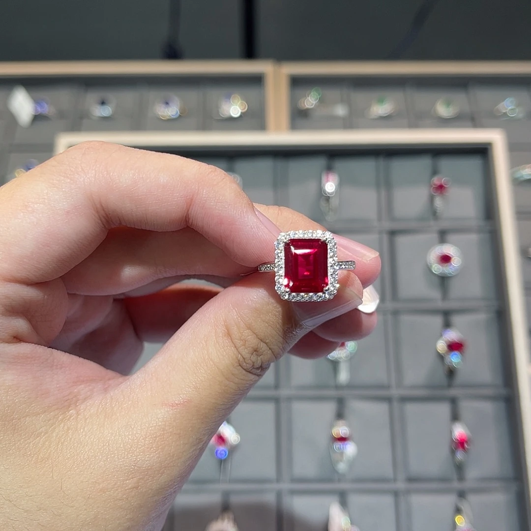 925银培育宝石时尚精美戒指