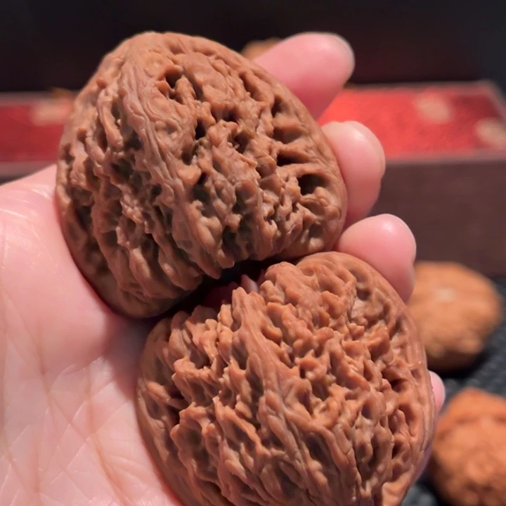 水***鱼吊坠文玩核桃南疆石