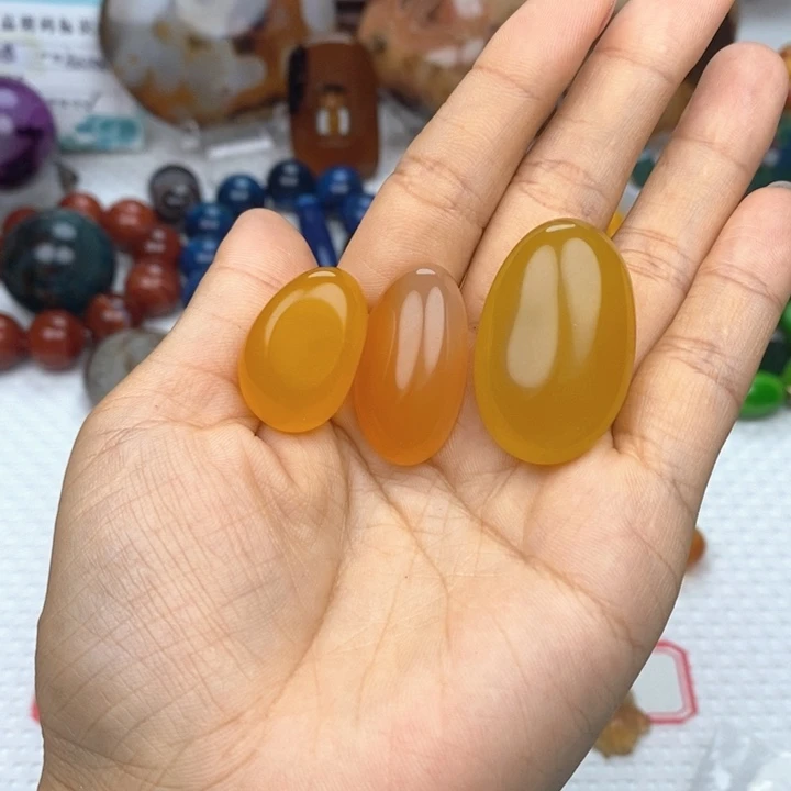 涂***⁴未镶嵌颈饰玛瑙/玉髓