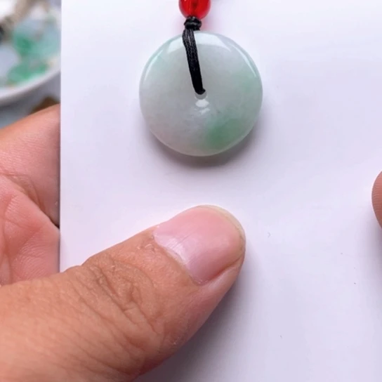 翡翠未镶嵌颈饰翡翠平安扣