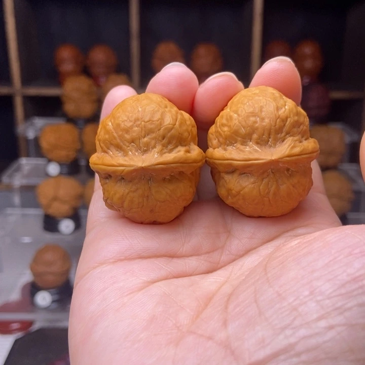 文玩核桃吊坠8钢蛋萌萌包