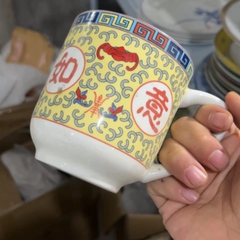 其他瓷无盖杯一个陶瓷