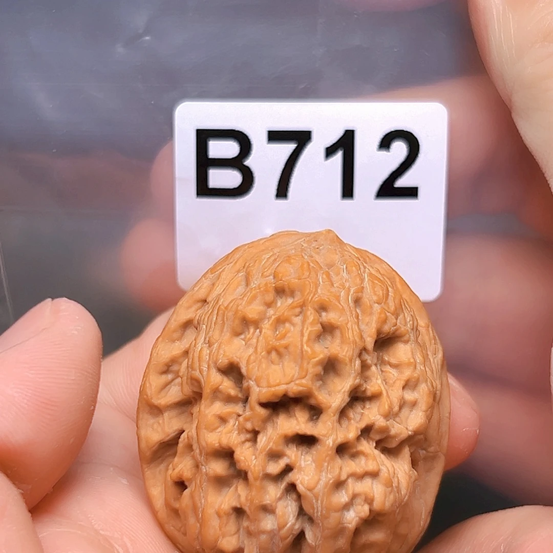 文玩核桃吊坠40将军有瑕疵