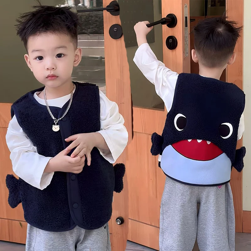 男童马甲秋冬款儿童背心外穿加绒2025新款男孩摇粒绒加厚坎肩卡通