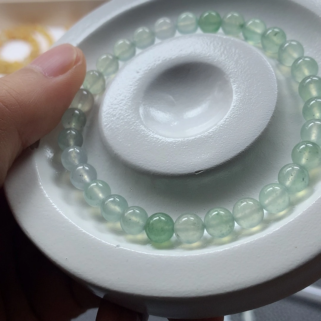 翡翠未镶嵌颈饰手串