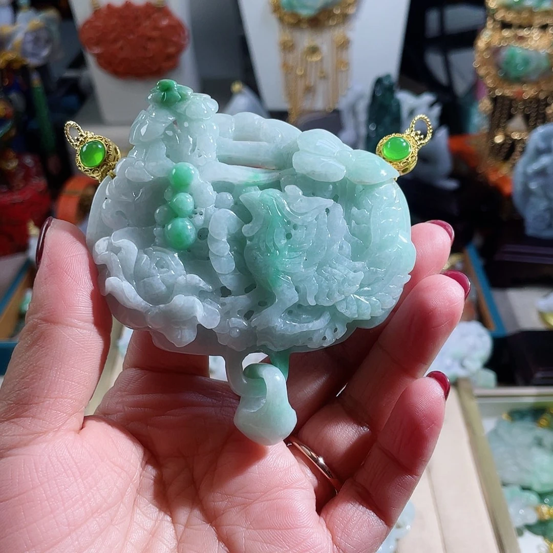 翡翠颈饰未镶嵌翡翠种水带色凤穿牛七丹锁