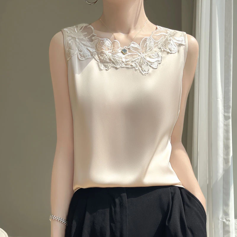 无袖时尚蕾丝V领背心女外穿缎面丝滑内搭新国风吊带打底大码宽松