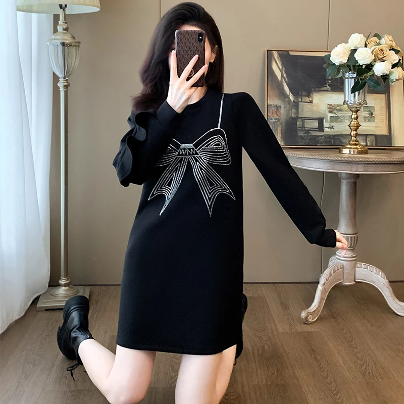 黑色高级感超好看卫衣连衣裙女春秋显瘦洋气减龄小个子气质小黑裙