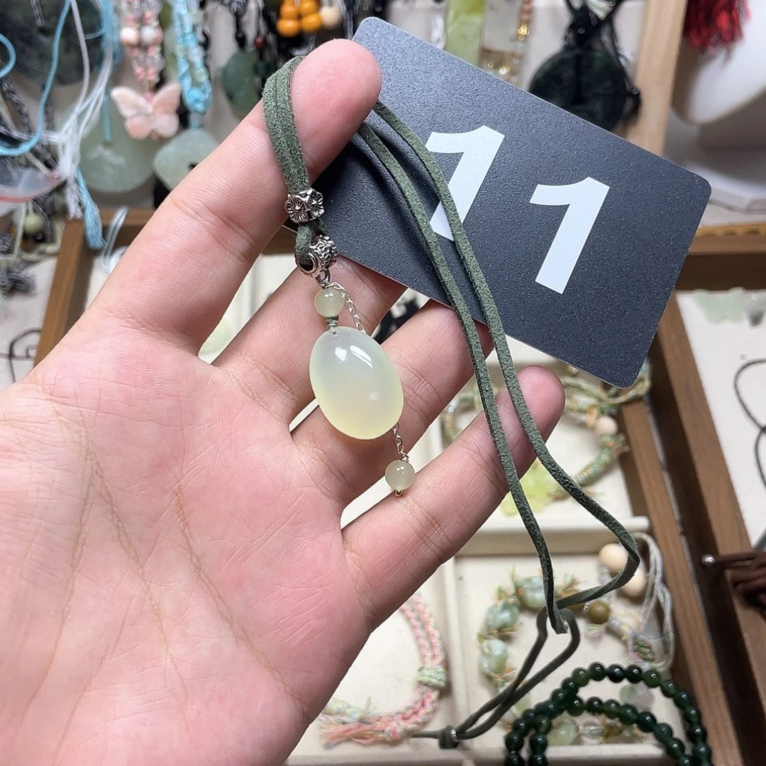 蛇纹石玉合金颈饰