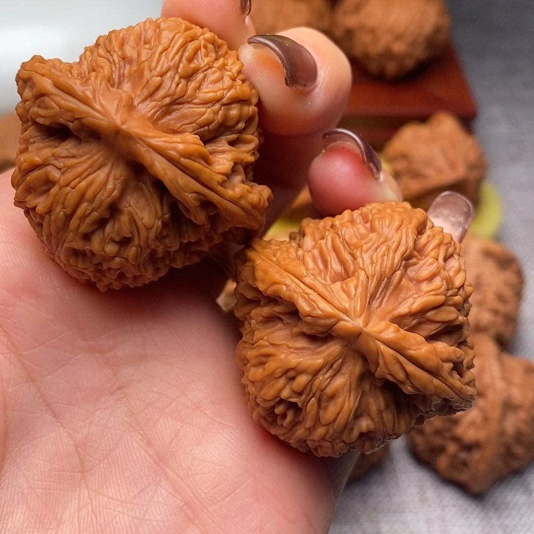 睡***）文玩核桃把件南疆石 42全品