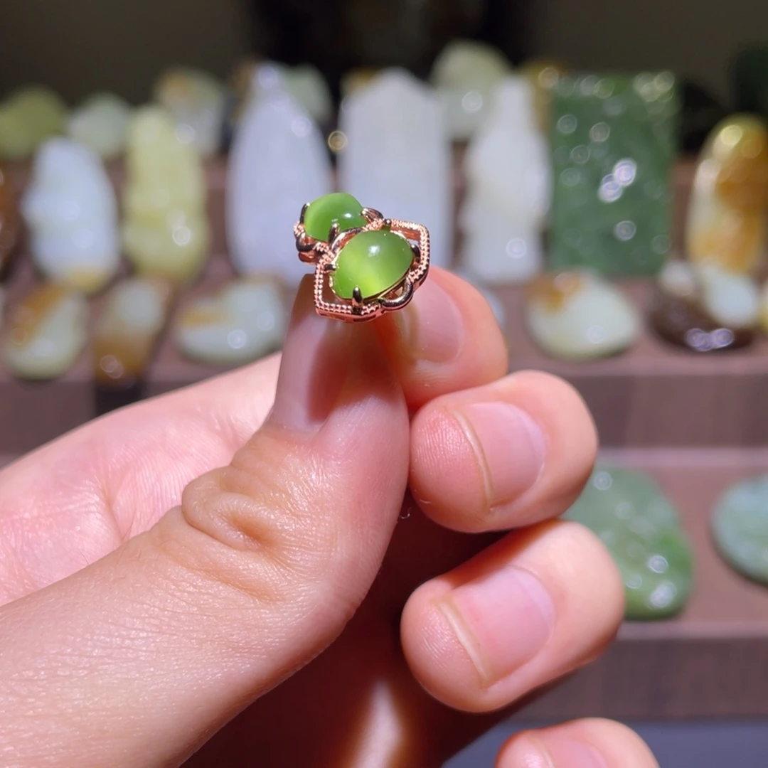 未镶嵌和田玉耳饰