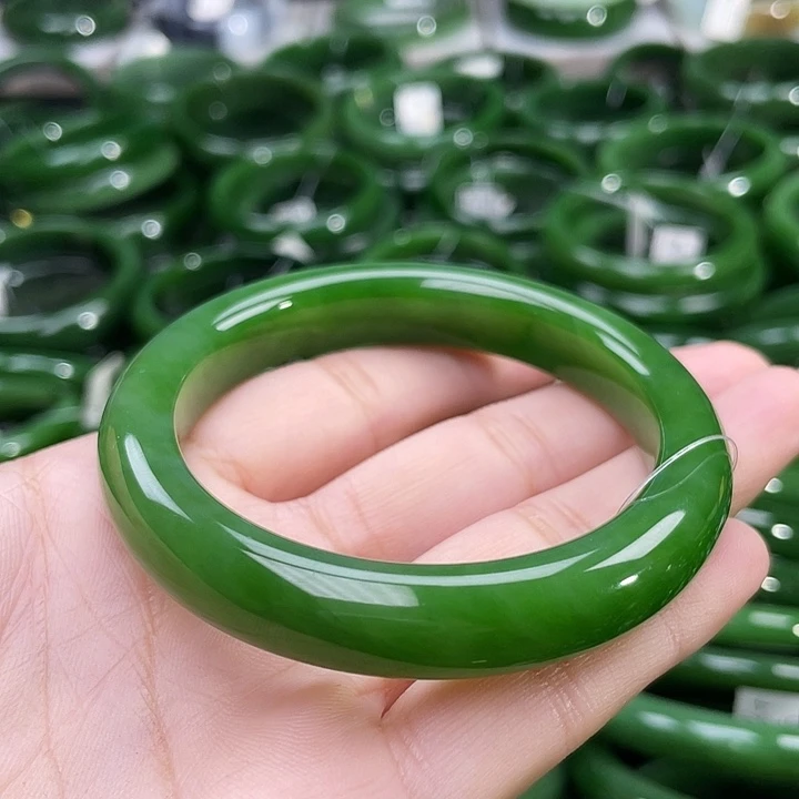 未镶嵌手镯和田玉（碧玉）