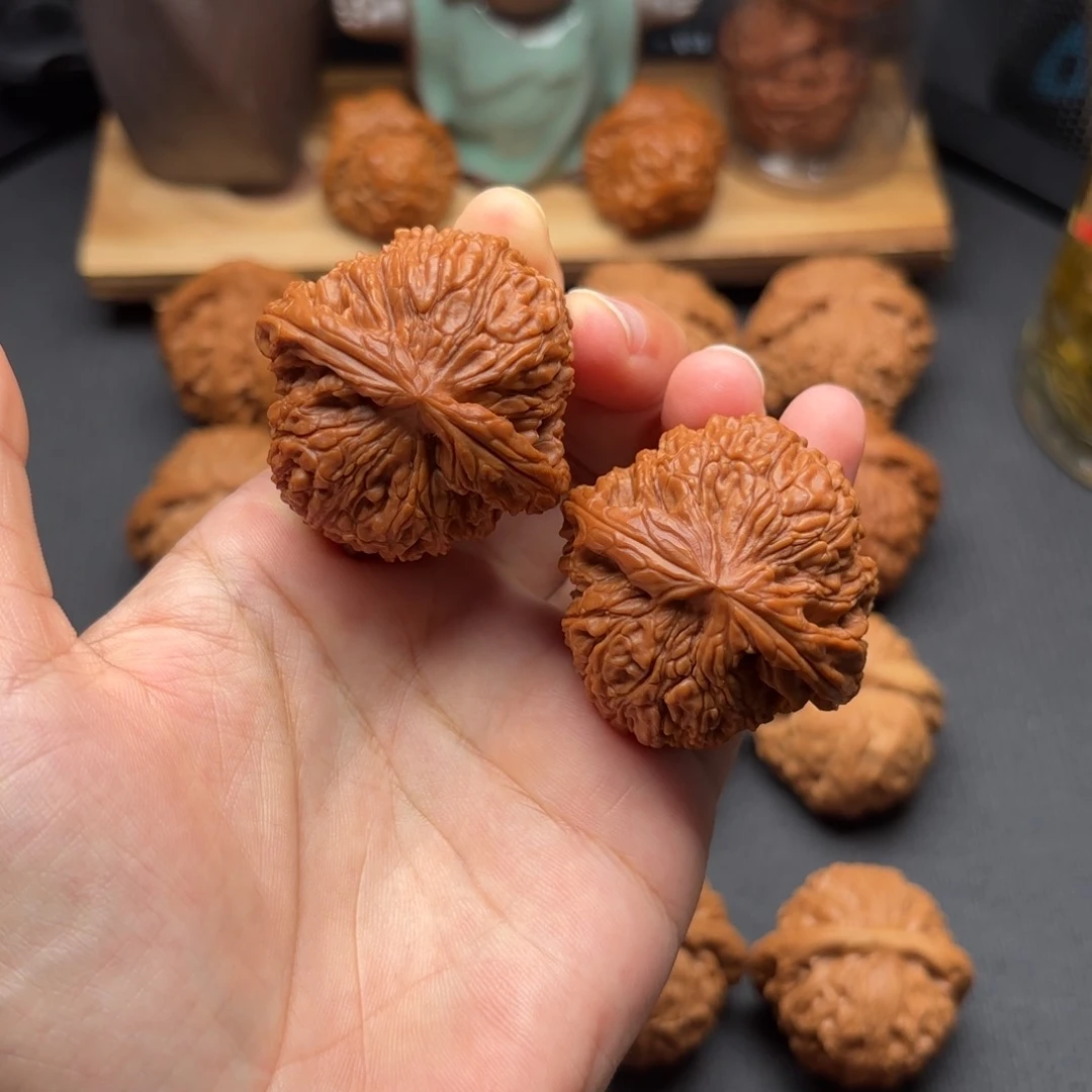 文玩核桃吊坠球疆43