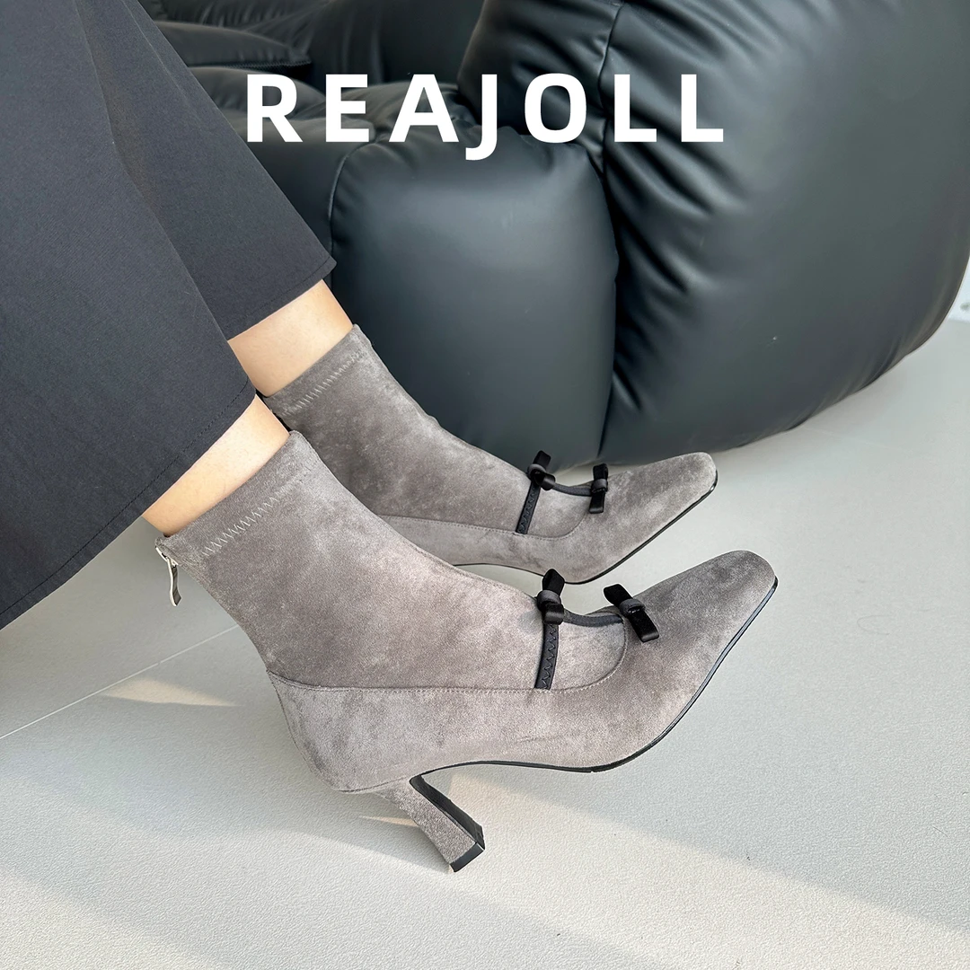 马丁靴女款2025新款法式新款秋冬高跟靴显瘦百搭优雅巨好看短靴子