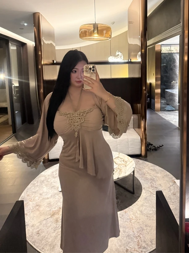 纯欲风蕾丝挂脖吊带连衣裙夏季收腰气质长裙防晒披肩两件套