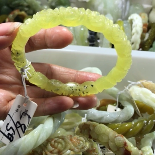 岫玉未镶嵌手镯58.59