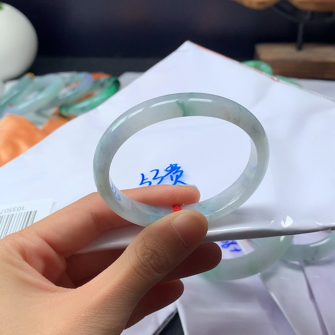未镶嵌手镯翡翠福利