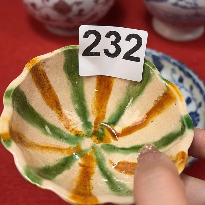 瓷片