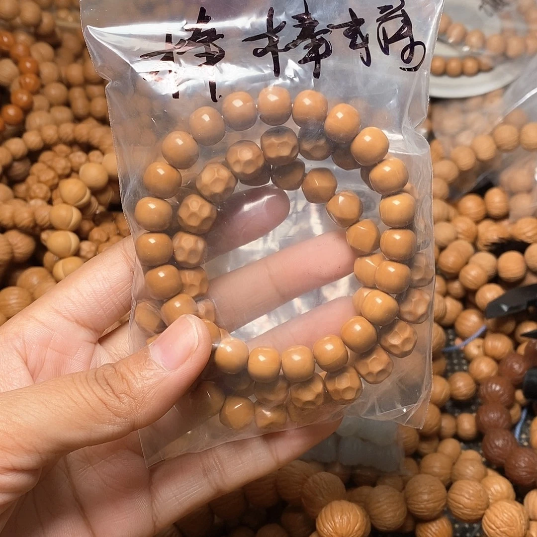 猴头核桃吊坠棒*糖三串