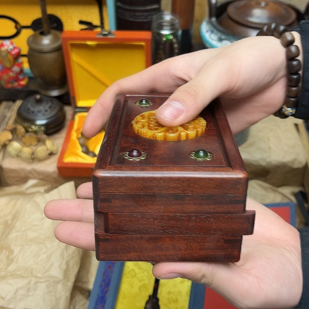 大叶紫檀（黑酸枝木类）