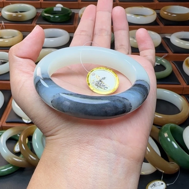 和田玉未镶嵌手镯聚墨青花一线天51.1