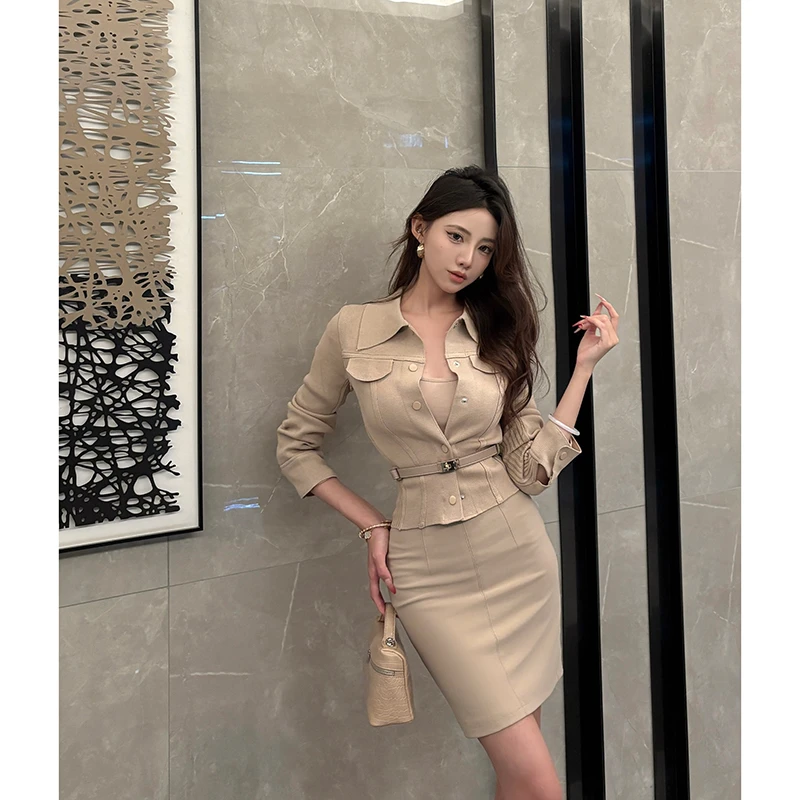 【韩熟姐姐】早秋通勤套装女气质西装领外套+U领中袖上衣+百搭半裙