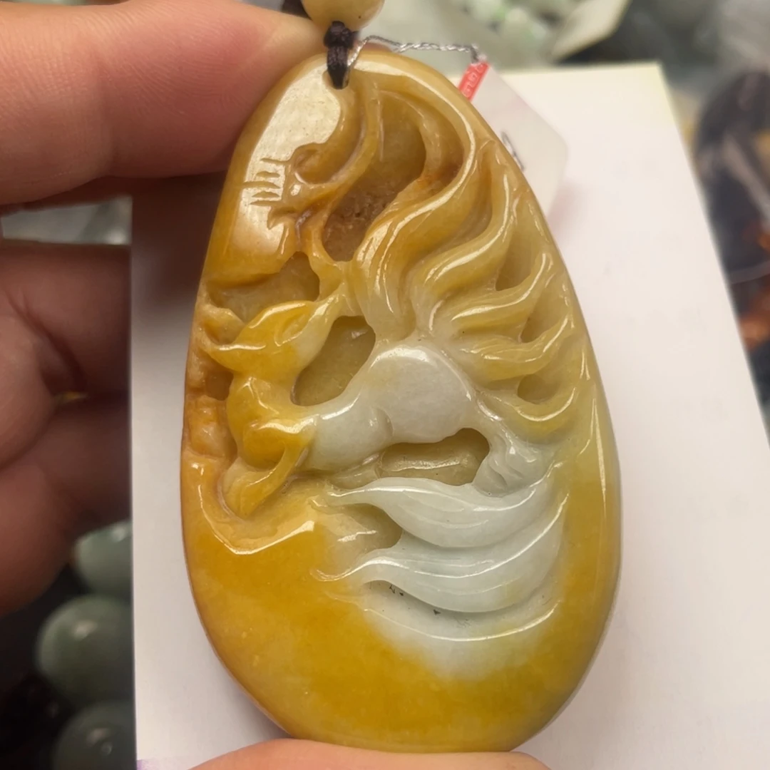 翡翠未镶嵌颈饰翡翠狐仙