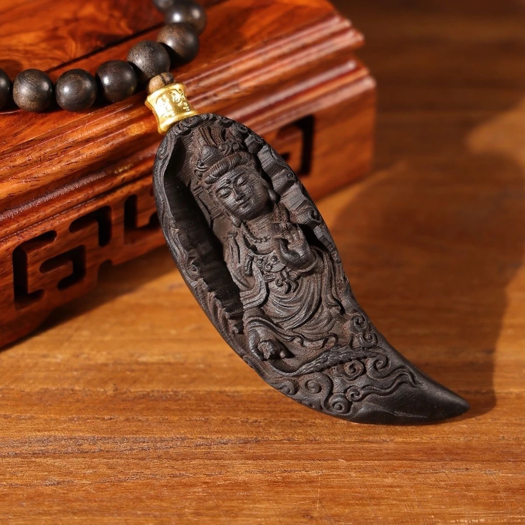 《月牙观音》2✖️8✖️108印尼沉香木天然原木雕刻