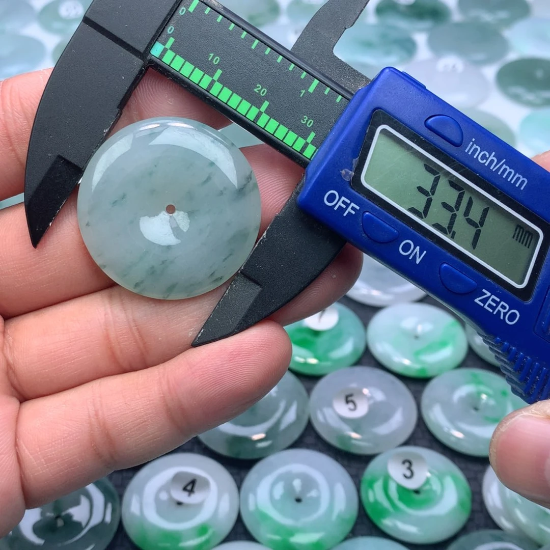 翡翠颈饰未镶嵌缅甸天然A货翡翠