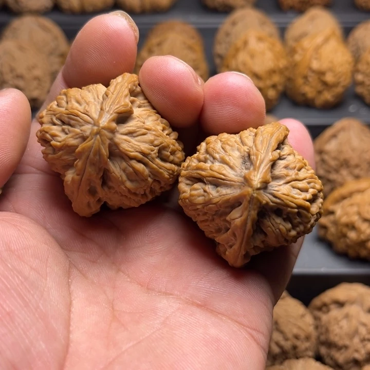 核桃手串/手链南疆石尖部有虚黄