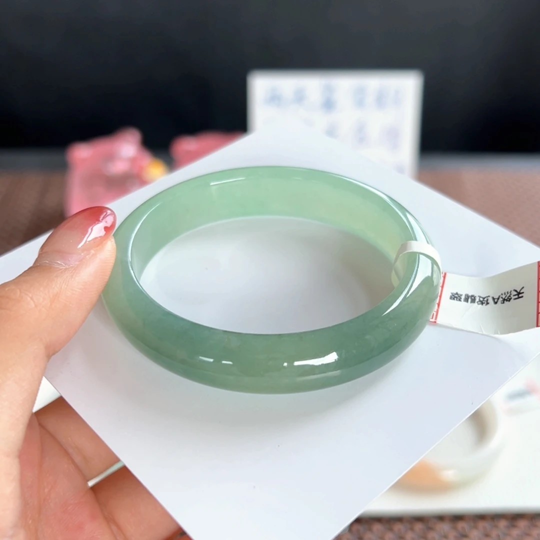 翡翠未镶嵌手镯1号 53贵妃