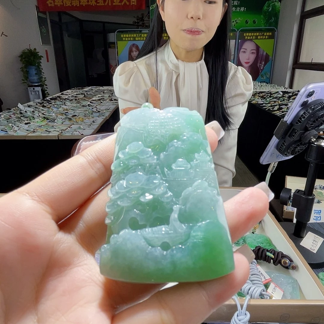 颈饰未镶嵌翡翠一