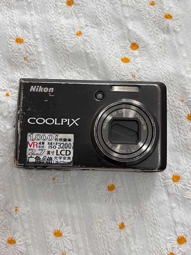 8新 Nikon/尼康 尼康s600外观如图复古ccd人像好看（no退no换）