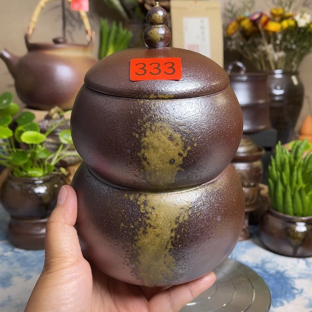 333专拍波波茶叶罐