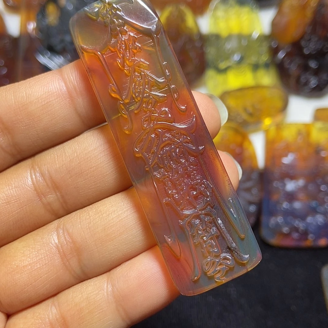 琥珀未镶嵌颈饰缅甸天然琥珀吊坠